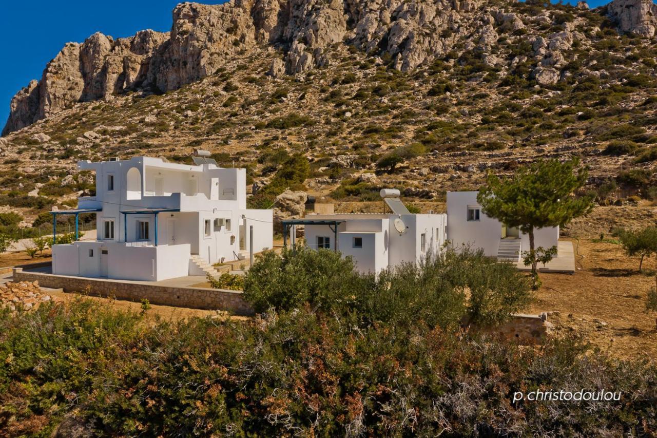 Albatros Studios & Apartments Lefkos  Exterior photo