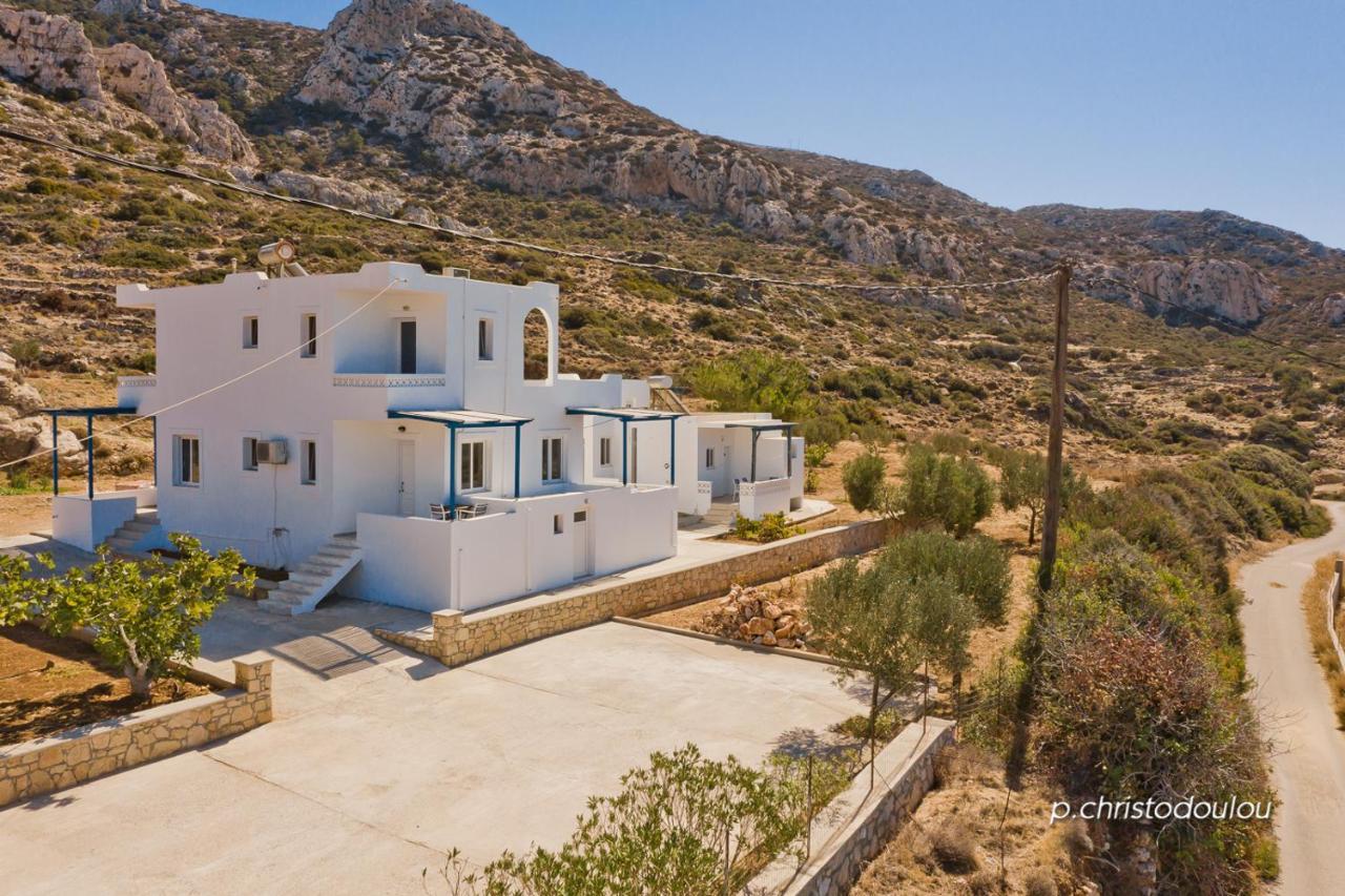 Albatros Studios & Apartments Lefkos  Exterior photo